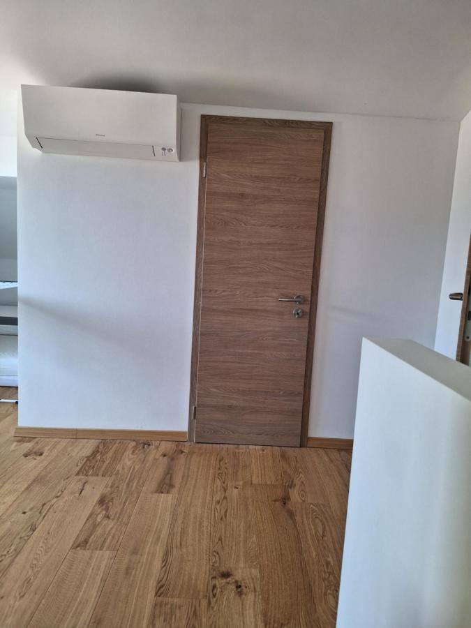 Guesthouse Flower Lublana Zewnętrze zdjęcie